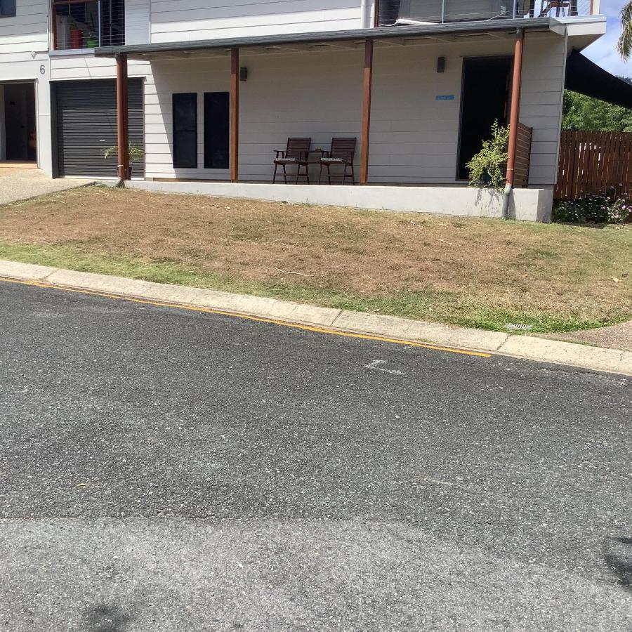 Oceanview Apartment Airlie Beach Bagian luar foto
