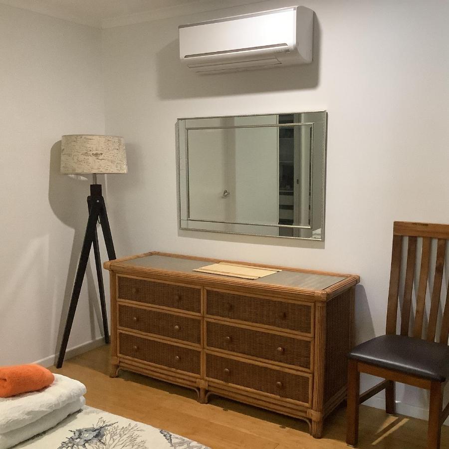 Oceanview Apartment Airlie Beach Bagian luar foto